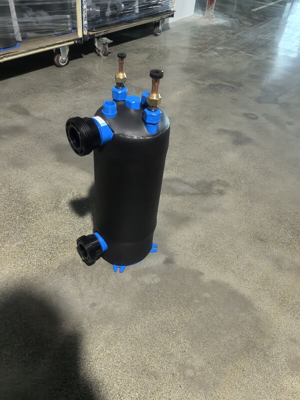 2 اینچ اتصال آب تیتانیوم یخچال مبادله گرما ETA-5 اطمینان از دمای خروجی 7C برای خنک سازی صنعتی