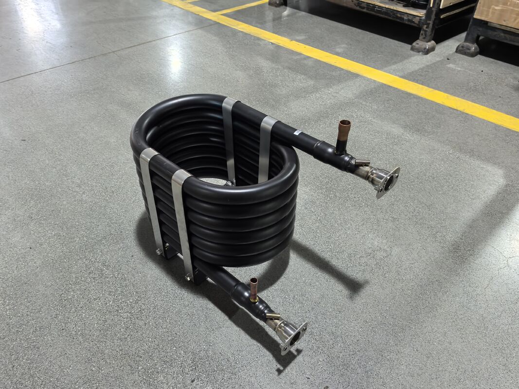 R134a نوع خنک کننده مبادله گرما کواکسیال با رنگ ضد زنگ سیاه اسپری و فشار آب 1.0Mpa ایده آل برای سیستم های HVAC